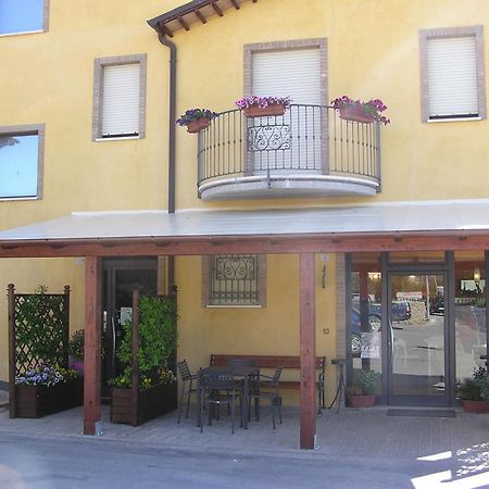 Albergo Le 2 Rose San Severino Marche Exterior photo